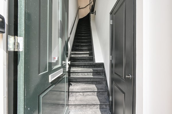 Medium property photo - Hoevestraat, 3033 GA Rotterdam